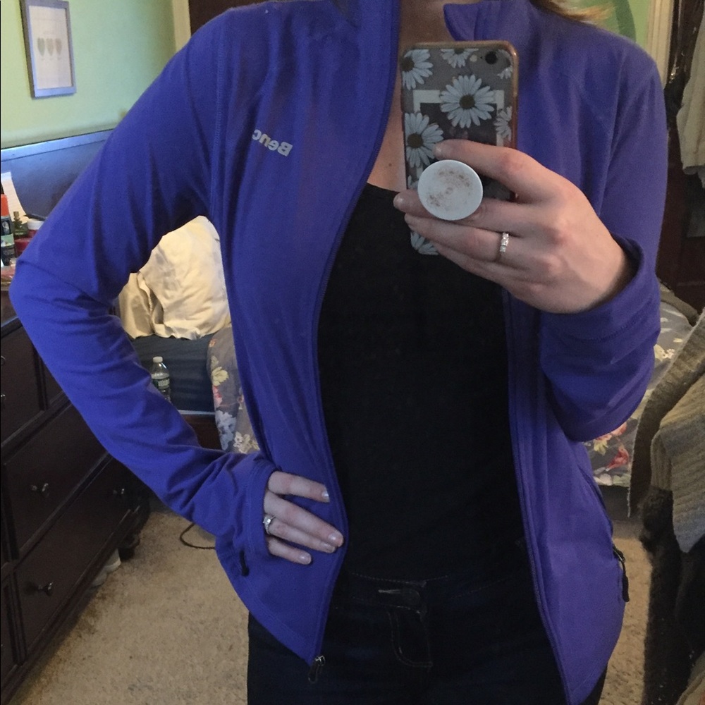 Bench. Athletic zip-up jacket (nylon and Lycra)
